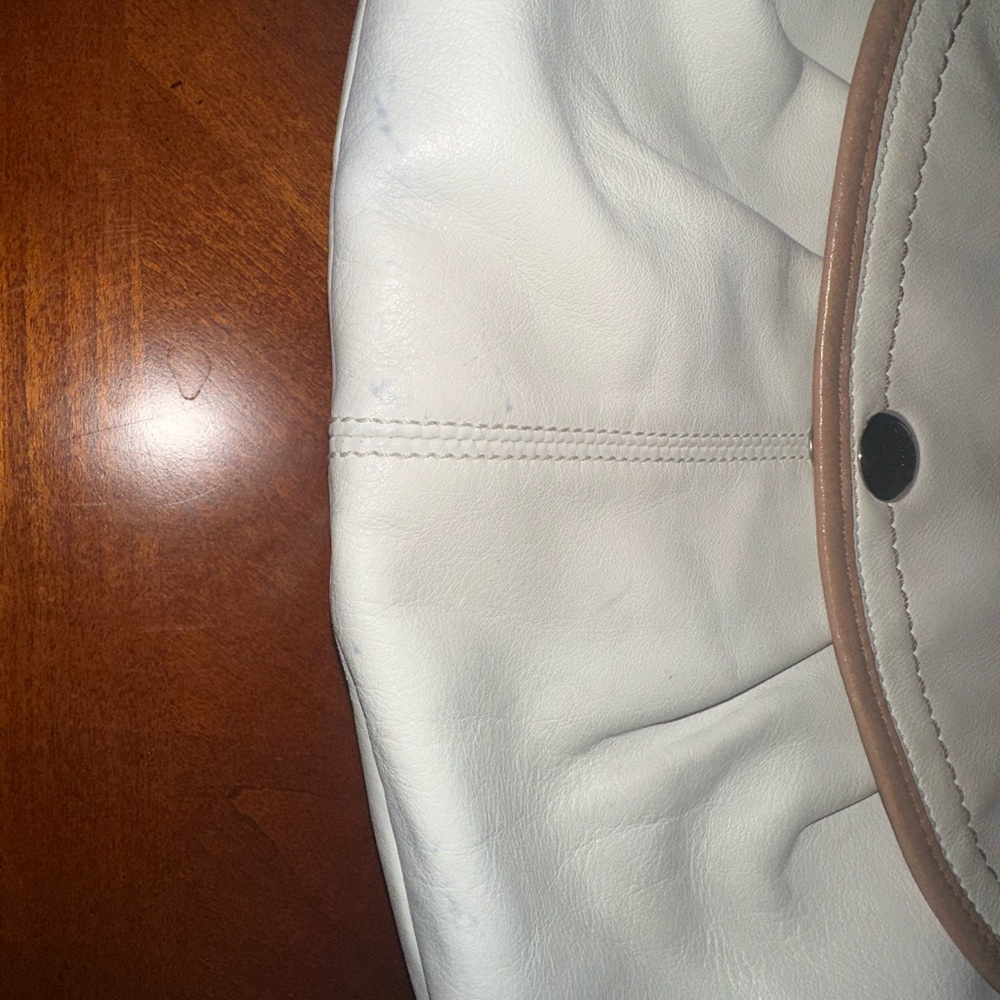 Coach Soho white and light brown ๐ - Picture 9 of 13